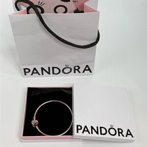 Pandora moments Rose Gold-Plated Rose Encircled Clasp rhinestone Bangle Bracelet